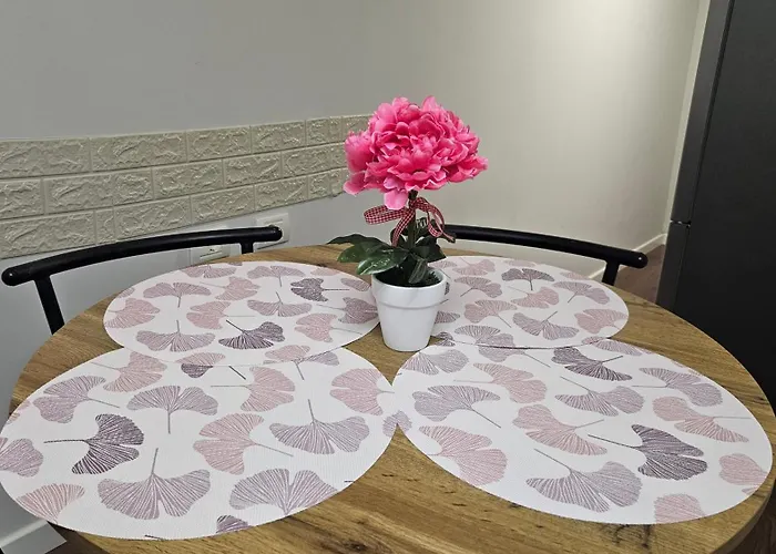 Willa Garden Lemon Tree