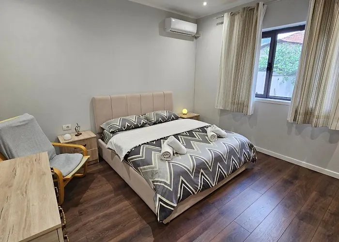 Garden Lemon Tree Willa