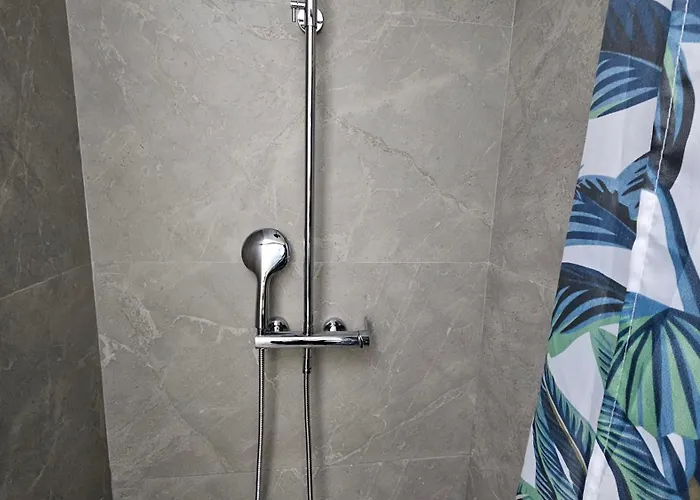 Villa Garden Lemon Tree *