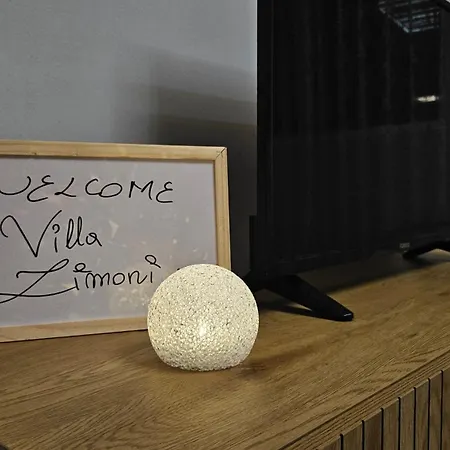 Villa Garden Lemon Tree *